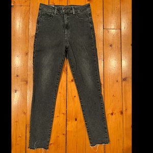 Gap Universal Jegging Sky High - Black Denim Raw Hem - Size 29